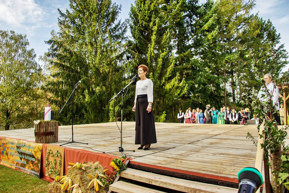 29. Tóth Krisztina igazgató asszony